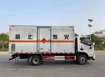 钢城爆破器材运输车